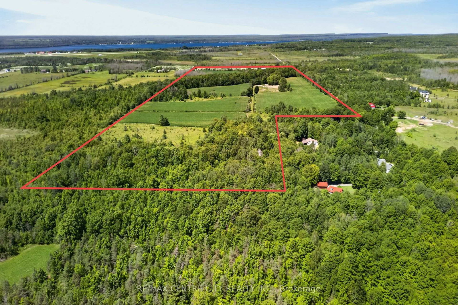 441408 Concession 21 Road • Georgian Bluffs, ON photo 1