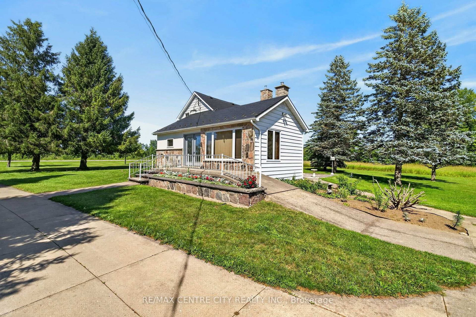 441408 Concession 21 Road • Georgian Bluffs, ON photo 14