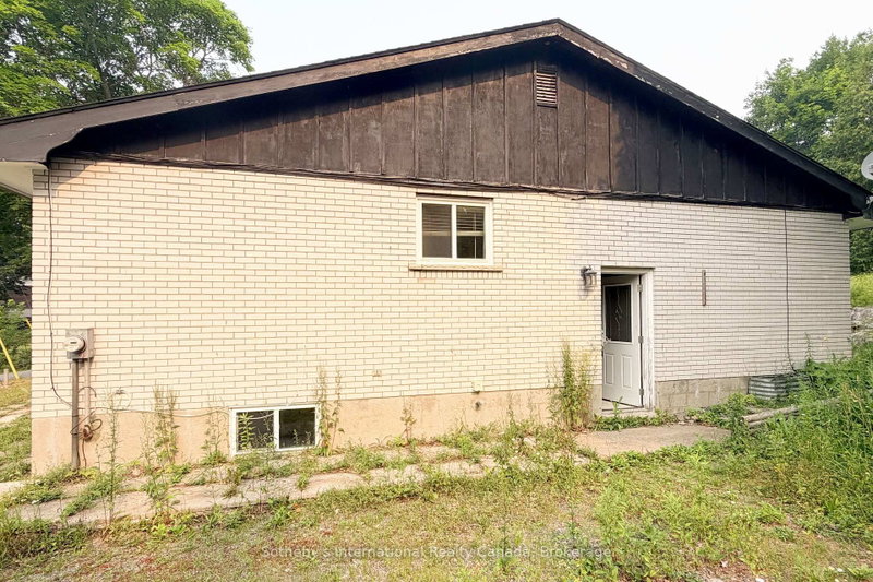 12A Valley Drive