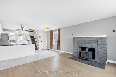 76 Johnston Street • Port Colborne, ON photo 5