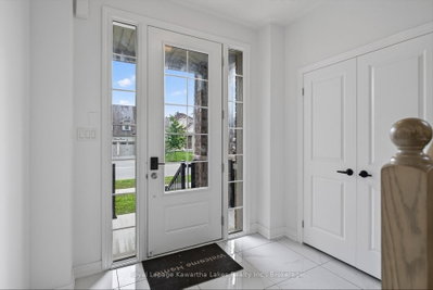 19 Hennessey Crescent • Kawartha Lakes, ON photo 4