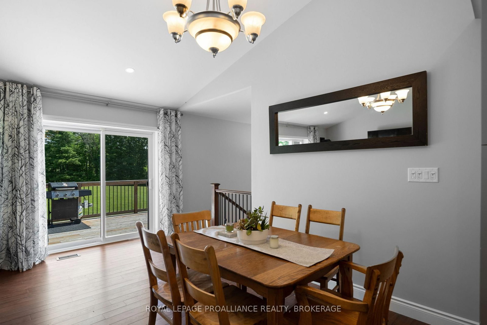 2800 Desert Lake Road • Hartington, ON photo 11