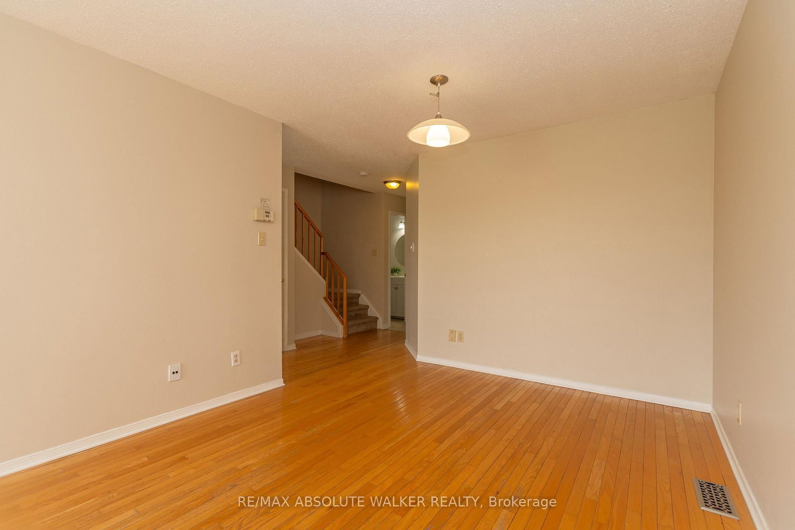 1411 Caravel Crescent • Ottawa, ON photo 13