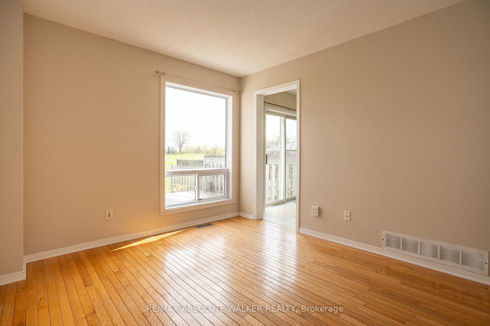 1411 Caravel Crescent • Ottawa, ON photo 15