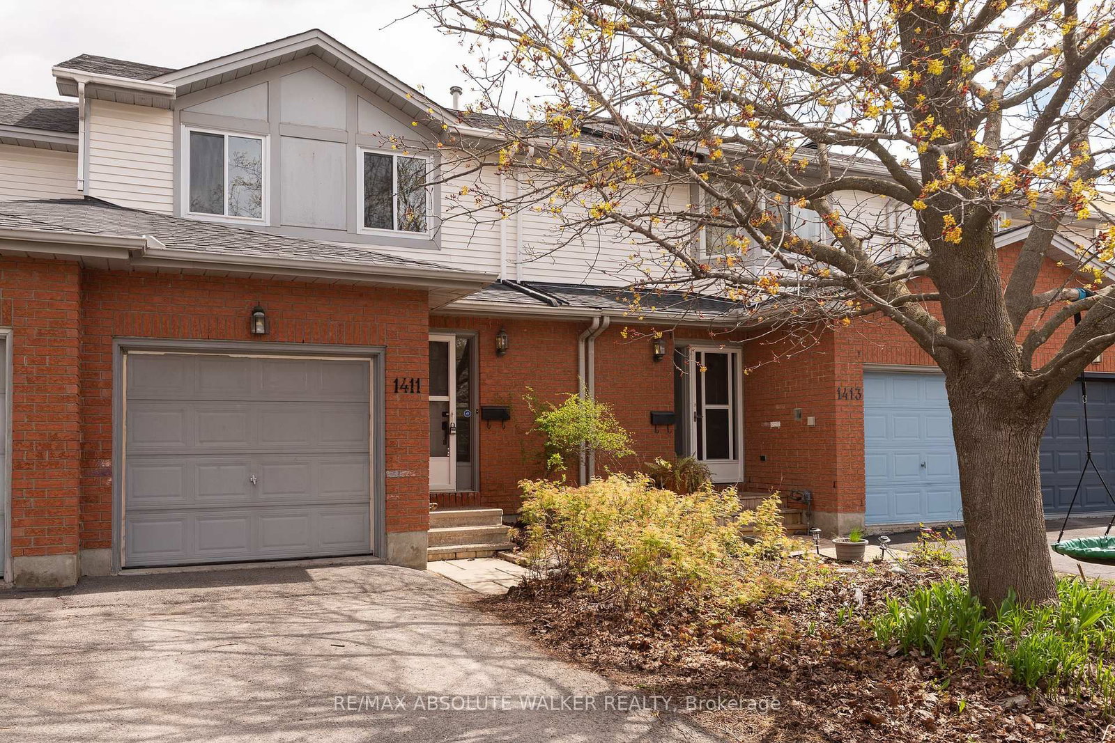 1411 Caravel Crescent • Ottawa, ON photo 3