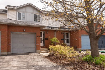 1411 Caravel Crescent • Ottawa, ON photo 3