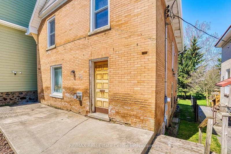 34 Wellington Street