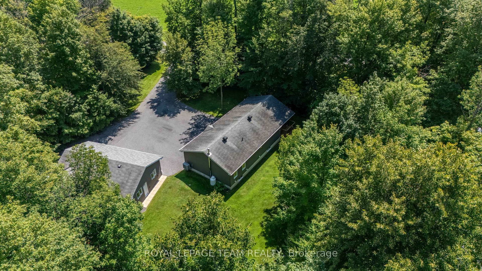 15065 Concession 3-4 Road • North Stormont, ON photo 46