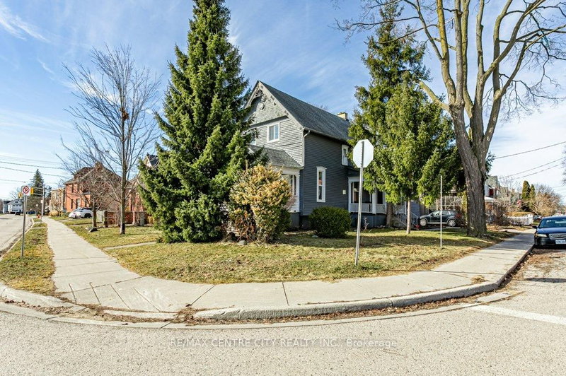 52 Princess Avenue