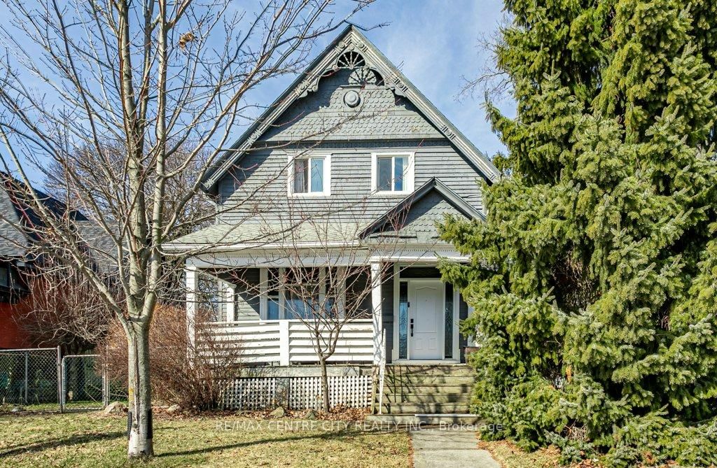 52 Princess Avenue