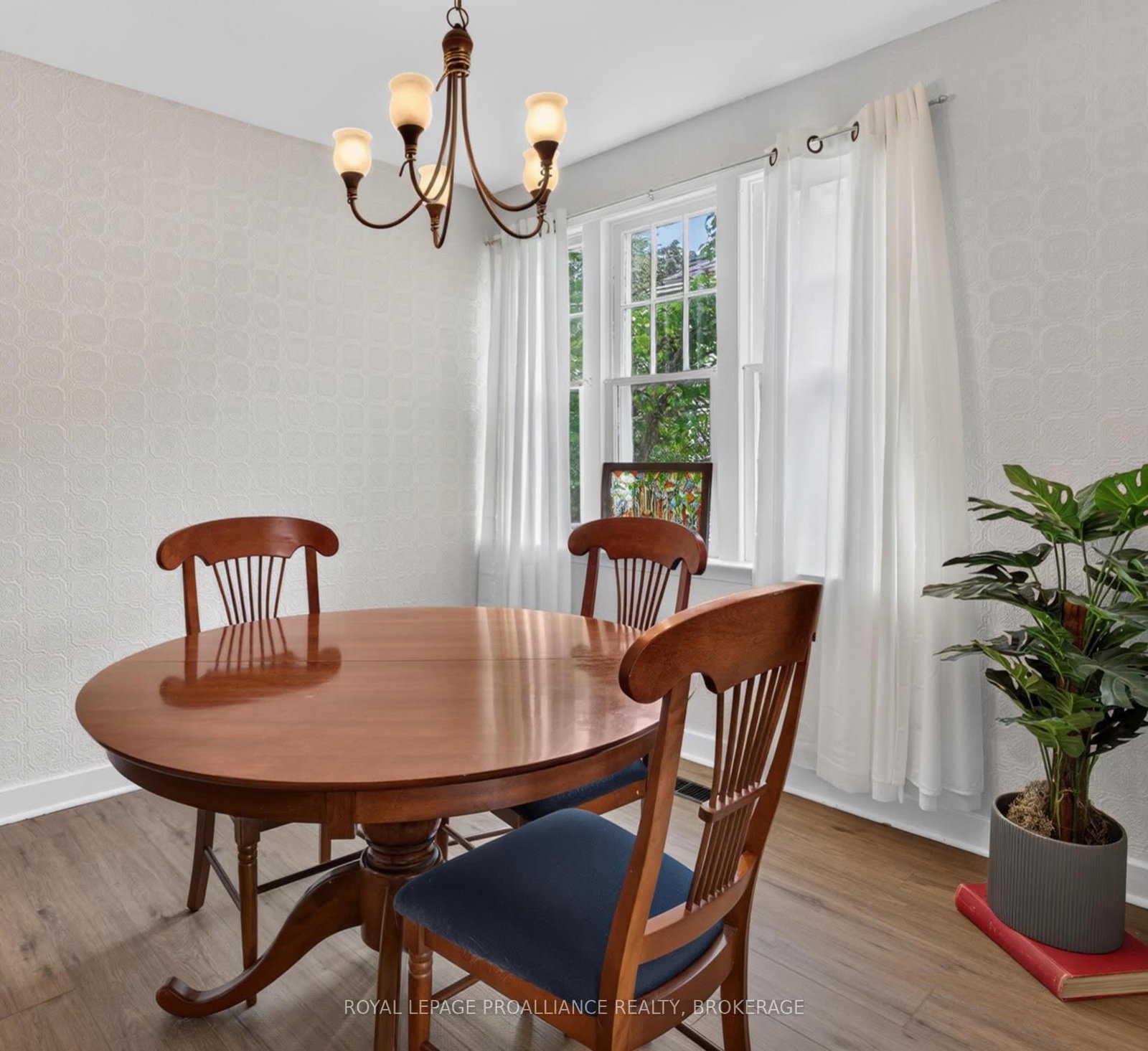 265 College Street • Kingston, ON photo 11