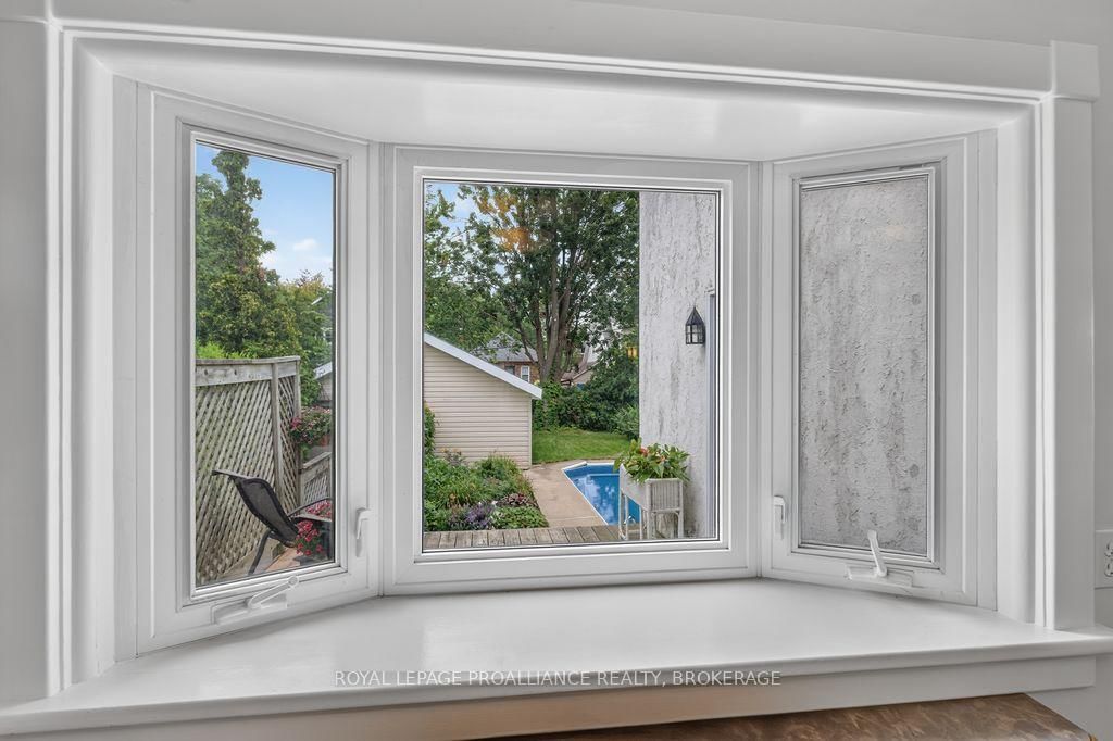 265 College Street • Kingston, ON photo 14