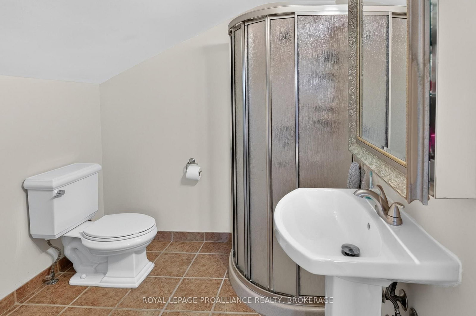 265 College Street • Kingston, ON photo 17