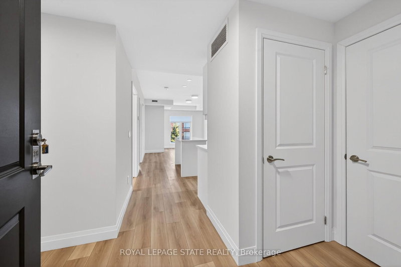 310 - 153 Wilson Street W