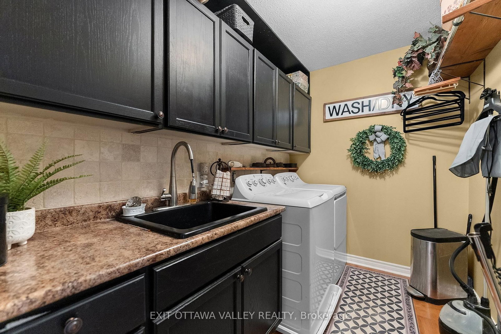 605 Elizabeth Street • Pembroke, ON photo 28
