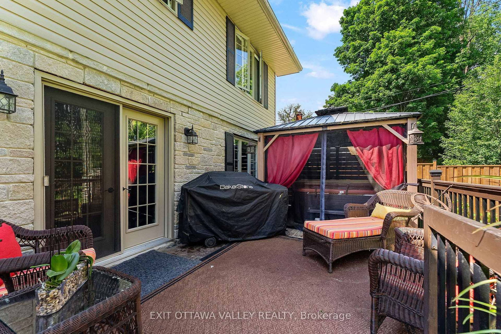 605 Elizabeth Street • Pembroke, ON photo 32