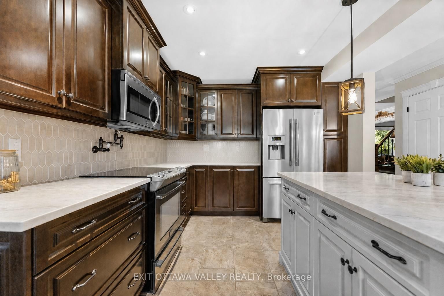605 Elizabeth Street • Pembroke, ON photo 4