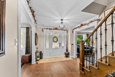 605 Elizabeth Street • Pembroke, ON photo 8