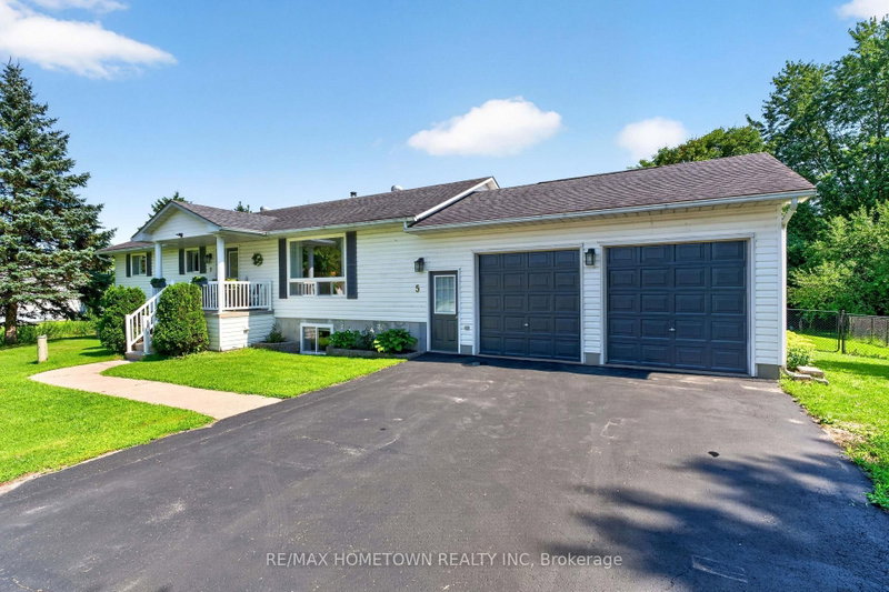 5 LAYNG Drive