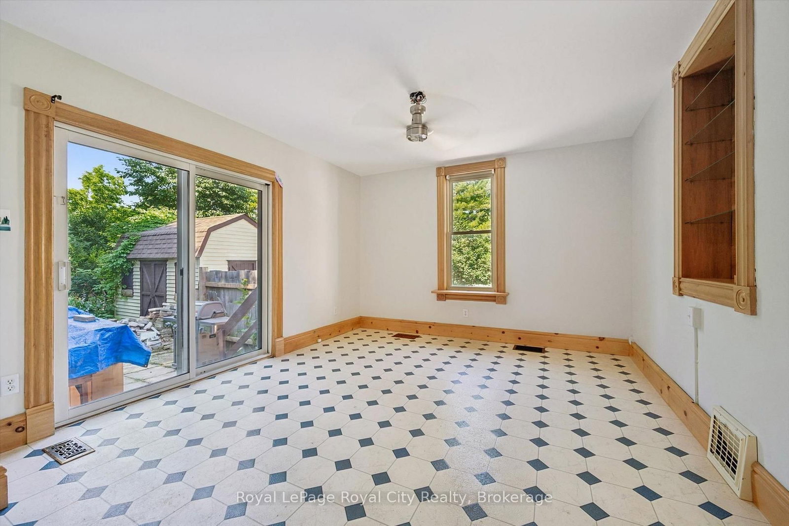 5 West Street • Perth East, ON photo 13