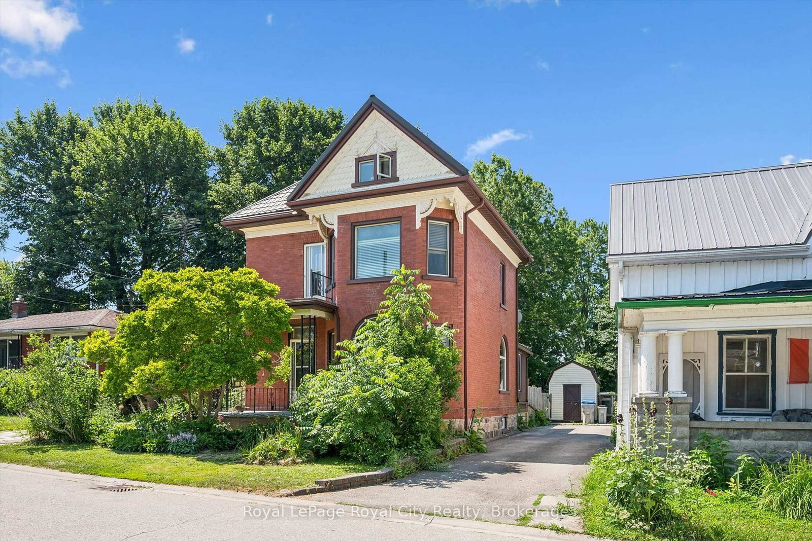 5 West Street • Perth East, ON photo 2