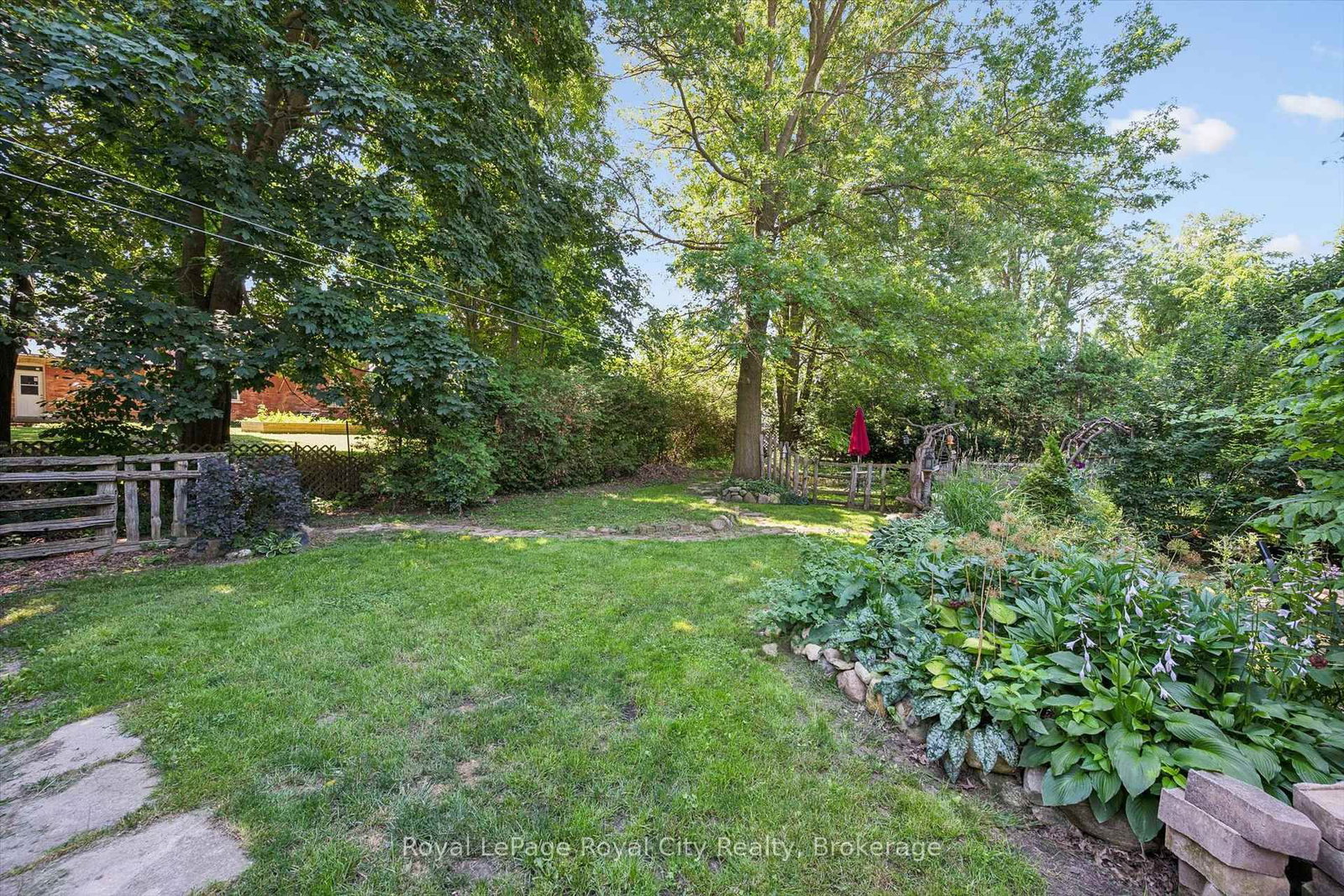5 West Street • Perth East, ON photo 37