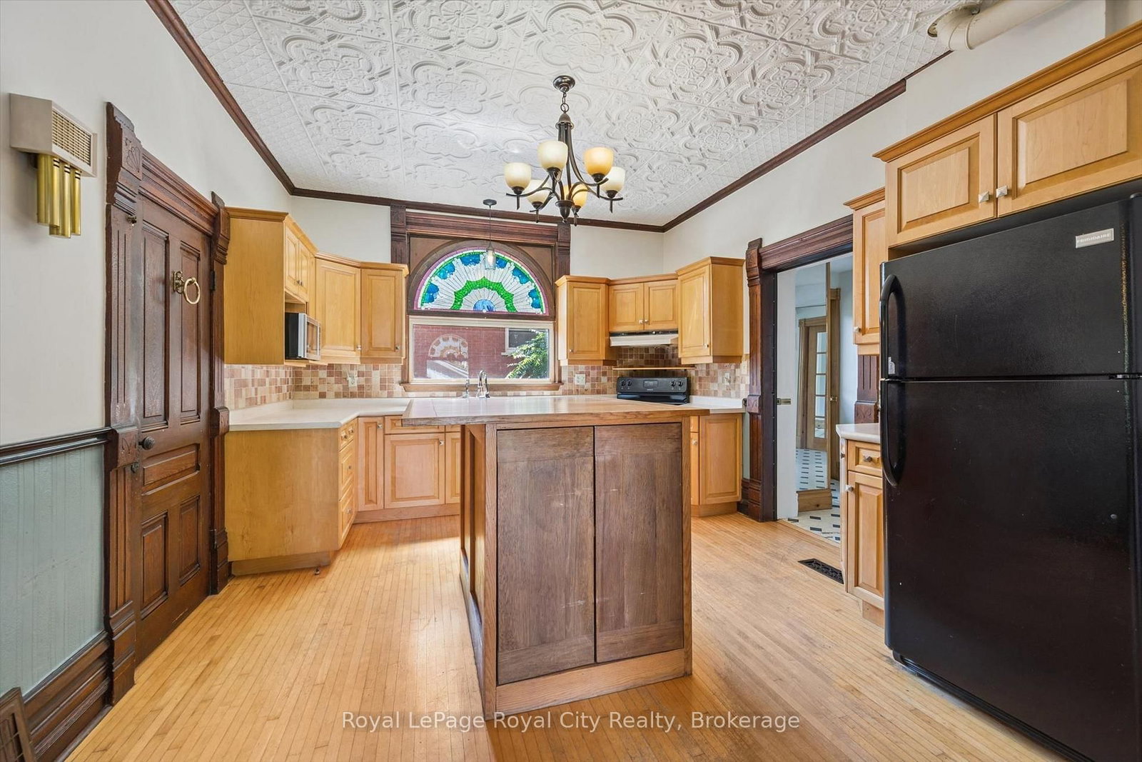 5 West Street • Perth East, ON photo 9