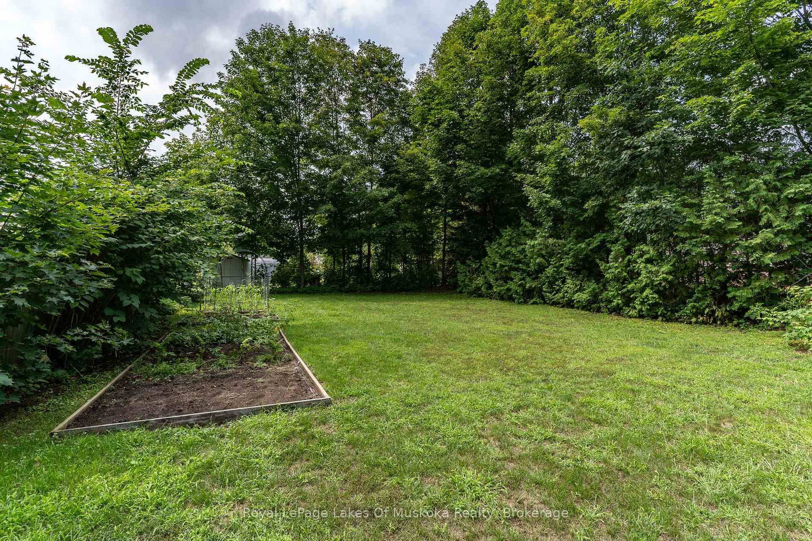 570 Pinedale Road • Gravenhurst, ON photo 9