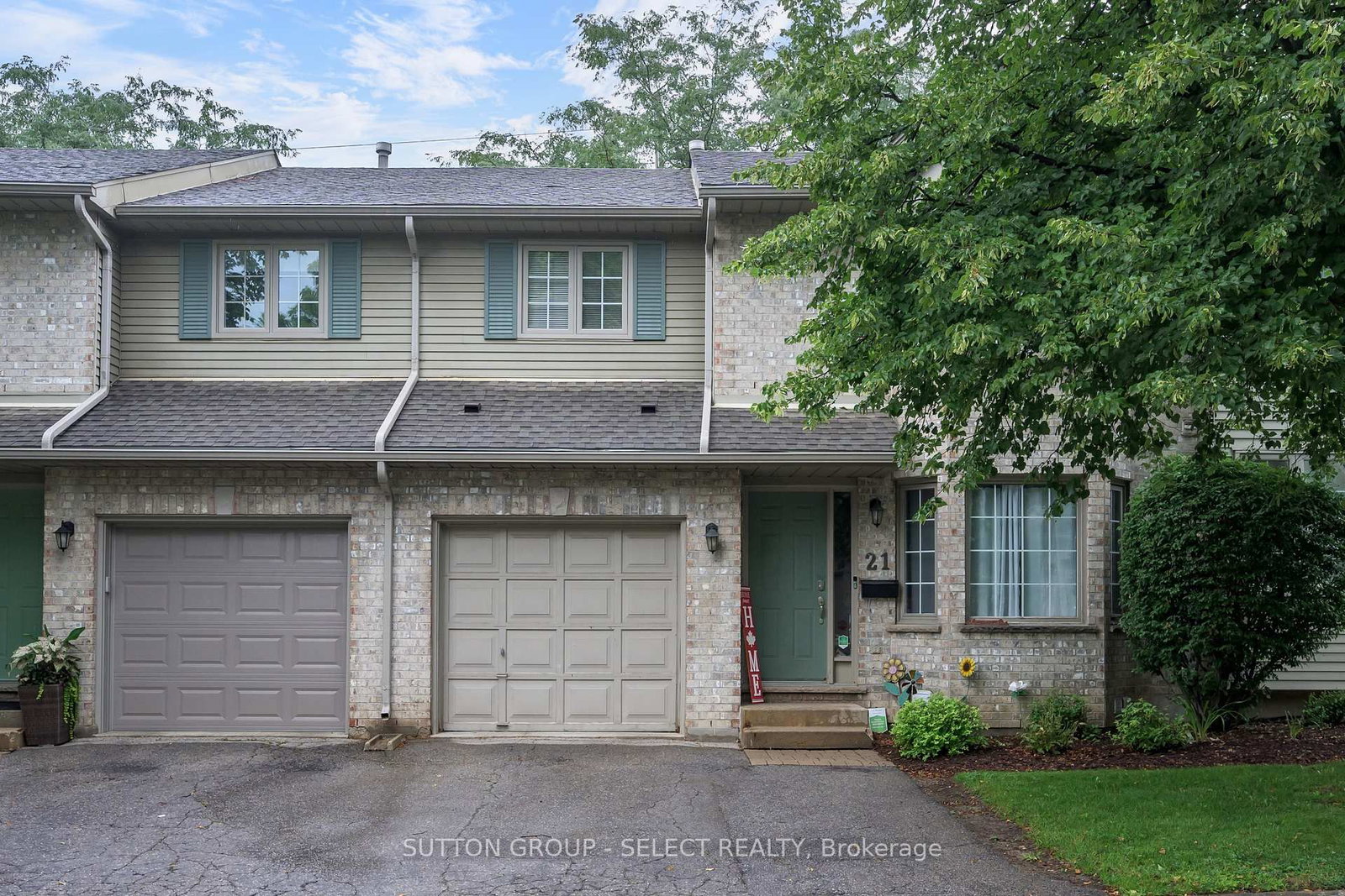 21 - 410 Ambleside Drive, London North