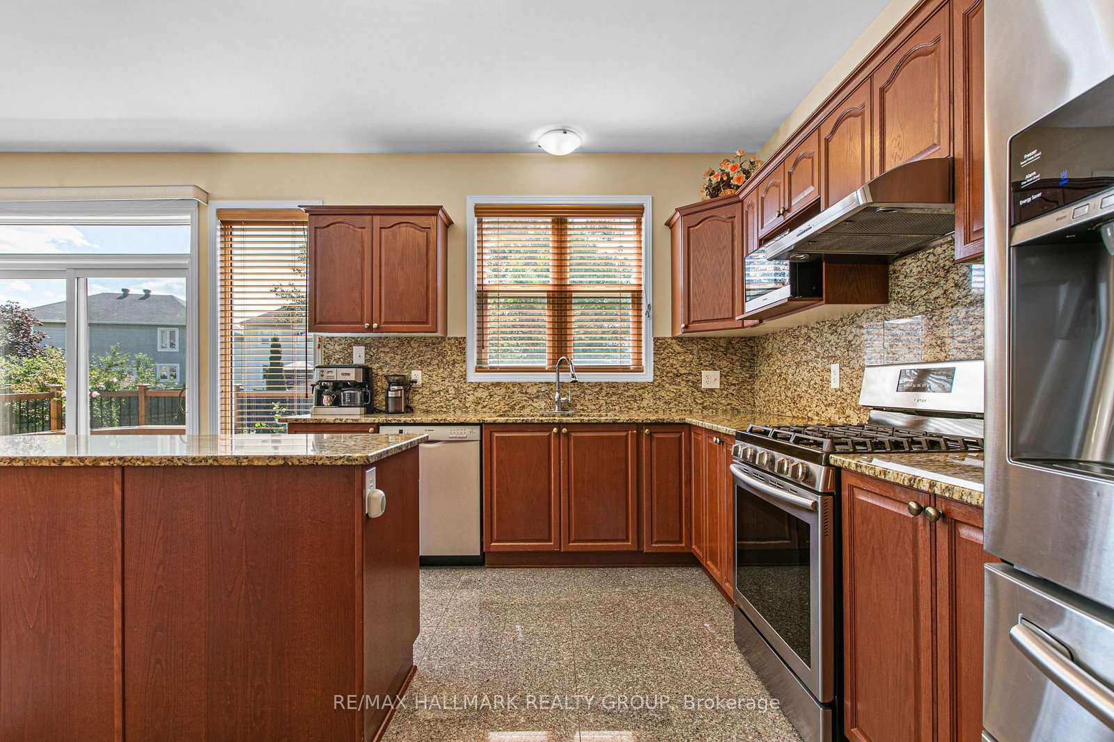 593 Anjana Circle • Ottawa, ON photo 17