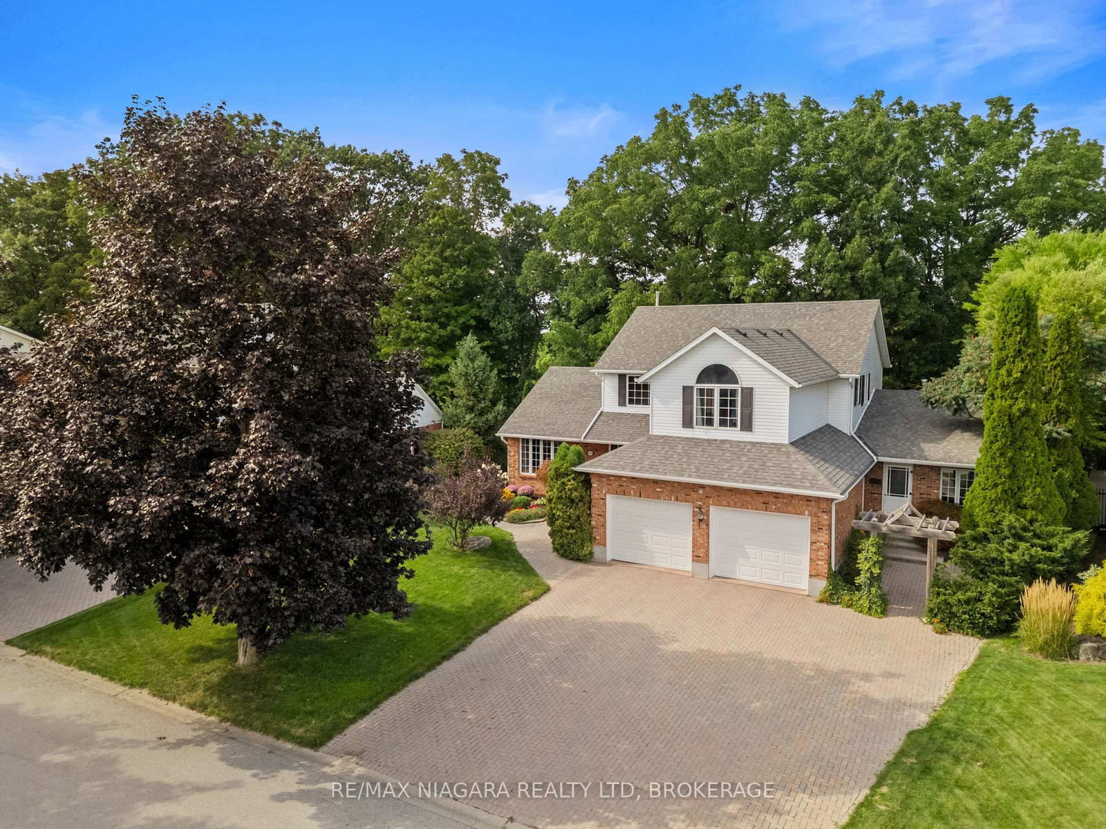 3908 Carolynn Court • Lincoln, ON photo 1