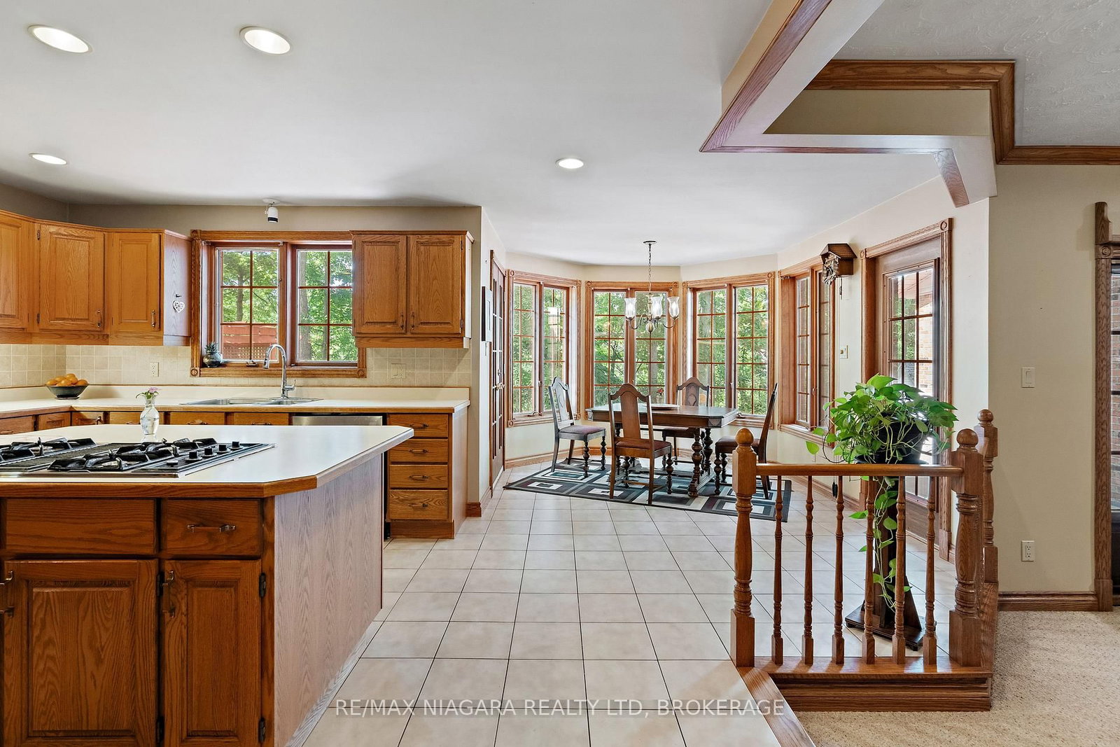 3908 Carolynn Court • Lincoln, ON photo 12