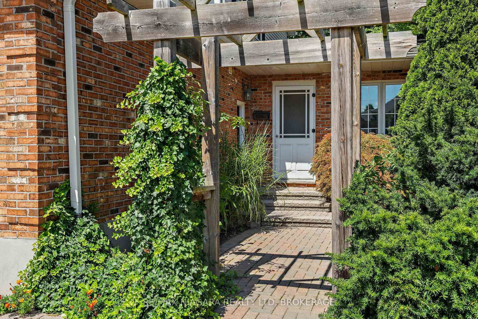 3908 Carolynn Court • Lincoln, ON photo 36
