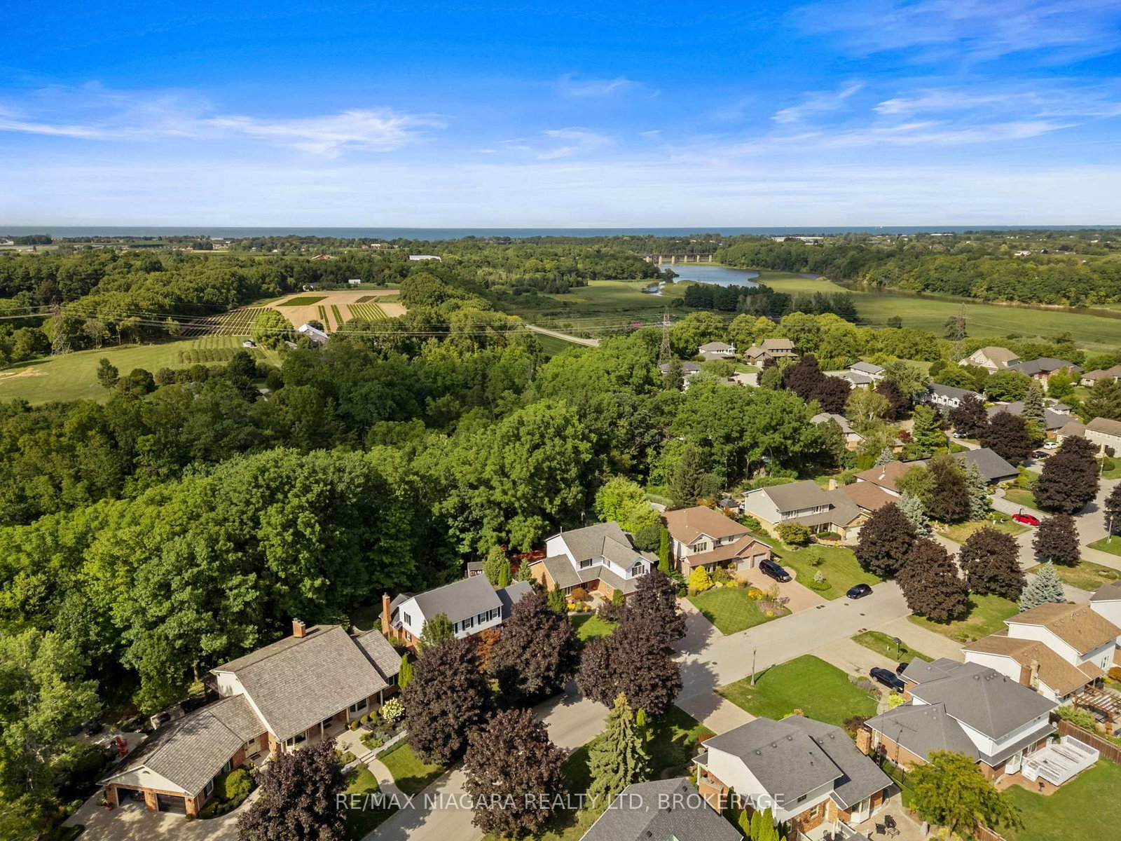 3908 Carolynn Court • Lincoln, ON photo 48