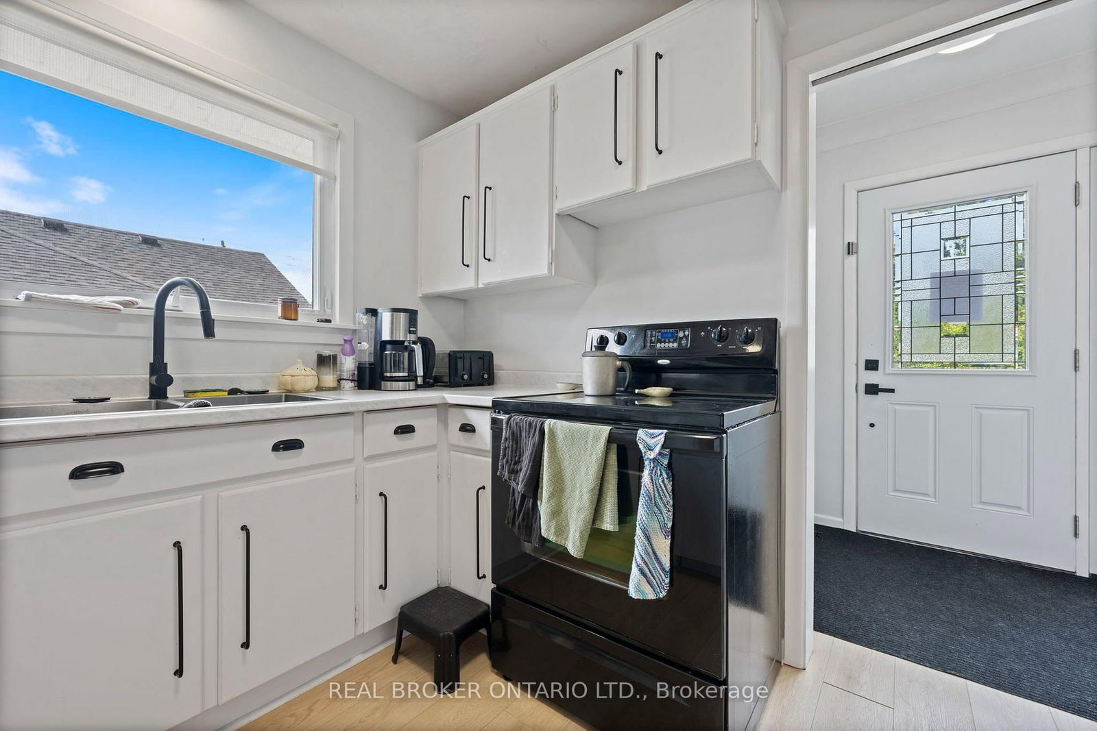 23 Homewood Avenue • Norfolk, ON photo 11