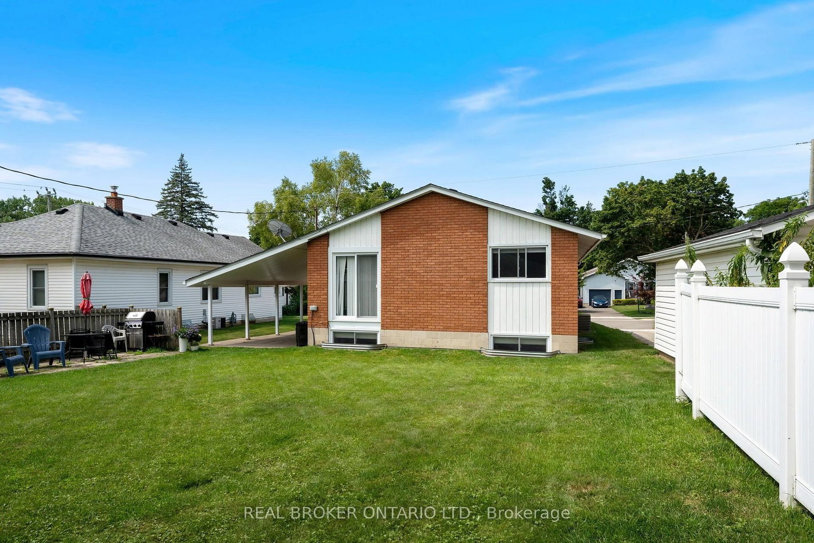 23 Homewood Avenue • Norfolk, ON photo 25