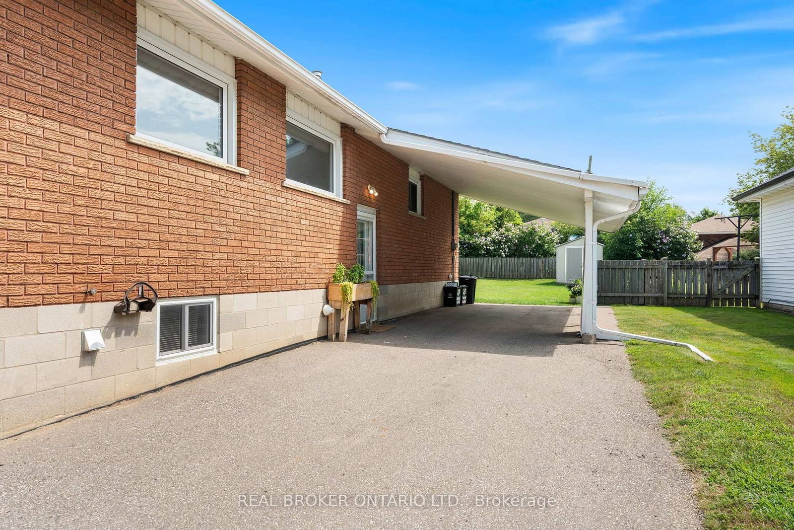 23 Homewood Avenue • Norfolk, ON photo 27