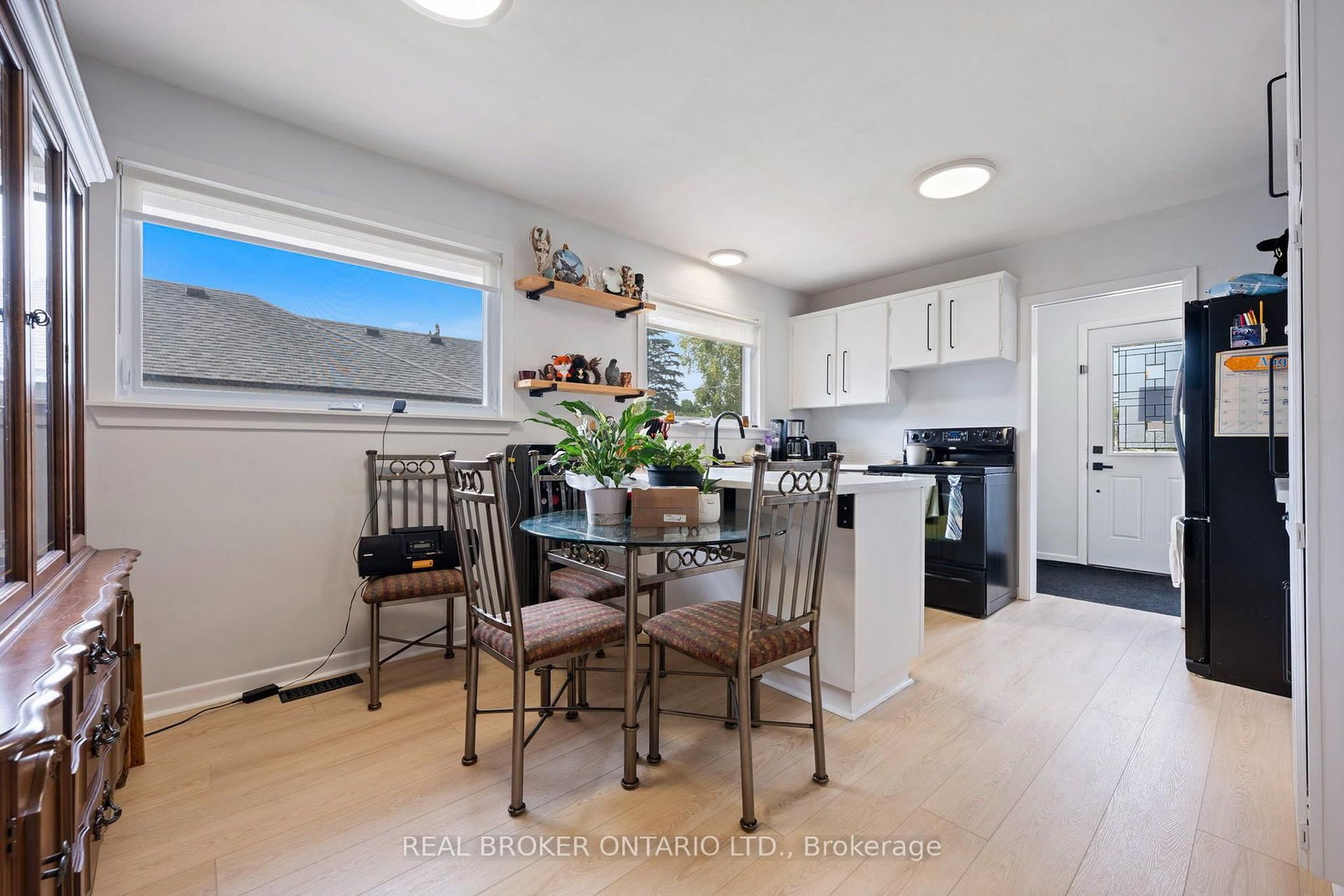 23 Homewood Avenue • Norfolk, ON photo 8
