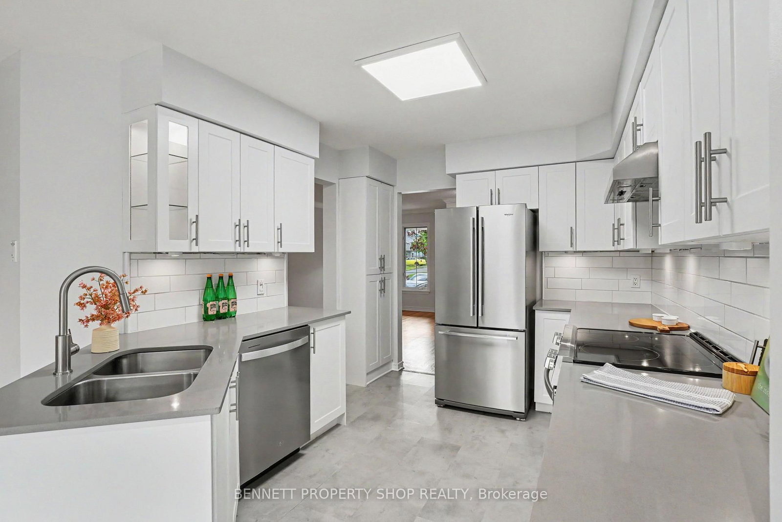 190 Forestglade Crescent • Ottawa, ON photo 5