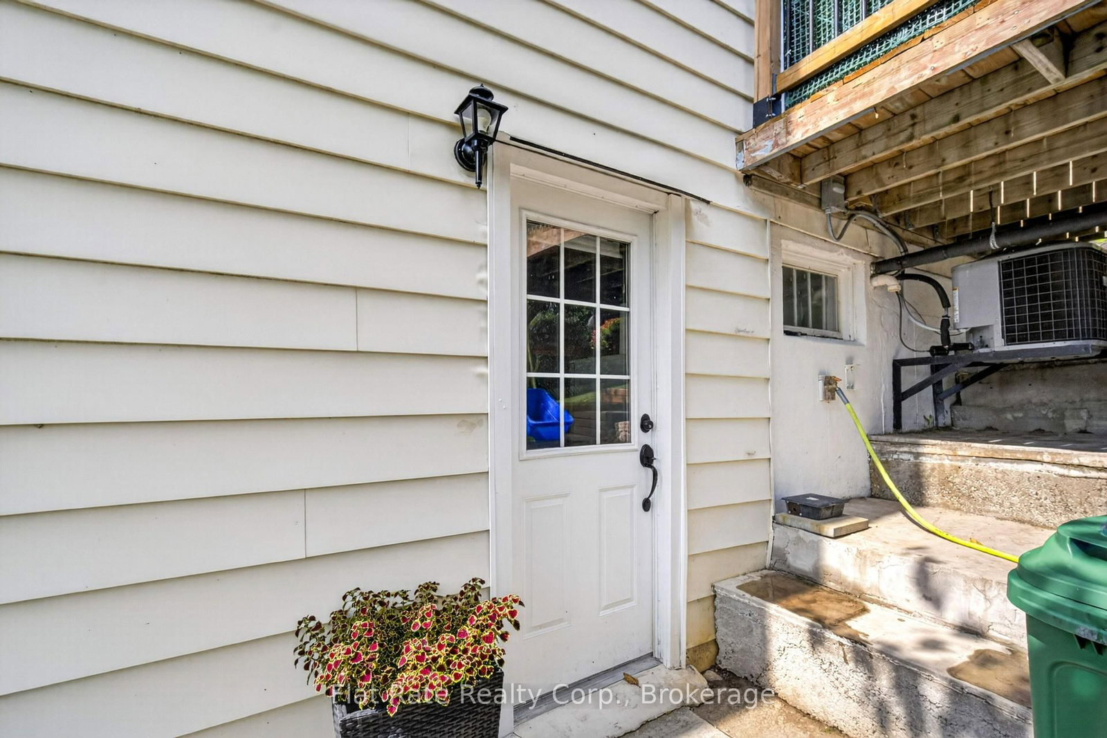 1990 WALKER Avenue • Peterborough, ON photo 26