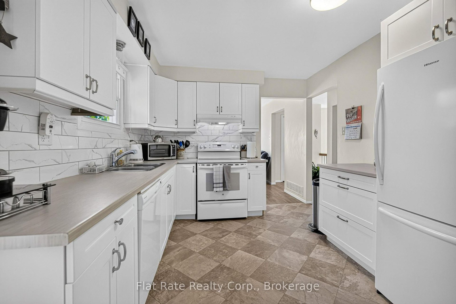 1990 WALKER Avenue • Peterborough, ON photo 7