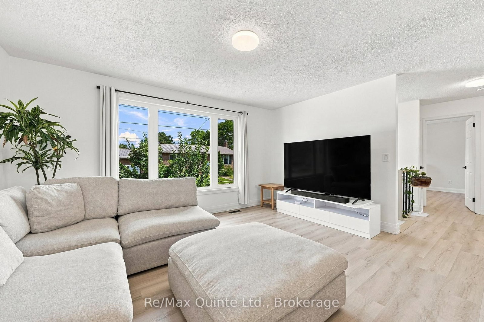 54 Bentinck Street • Quinte West, ON photo 13