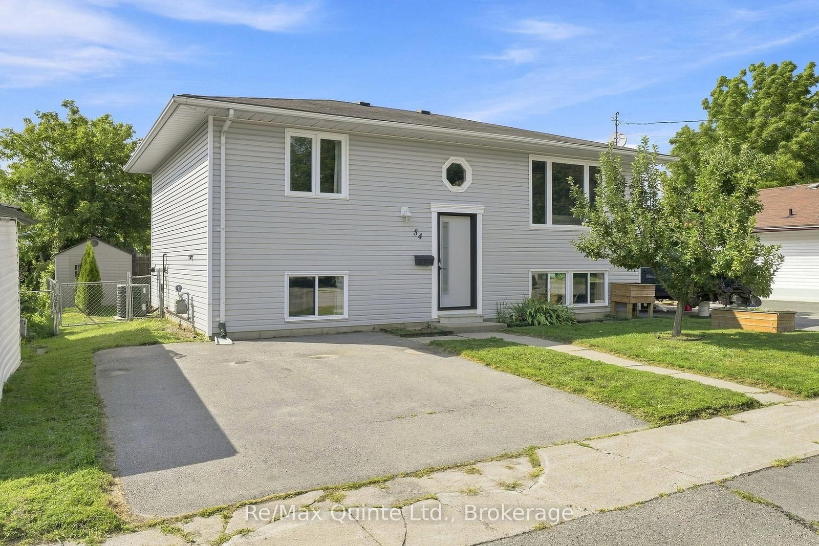 54 Bentinck Street • Quinte West, ON photo 2