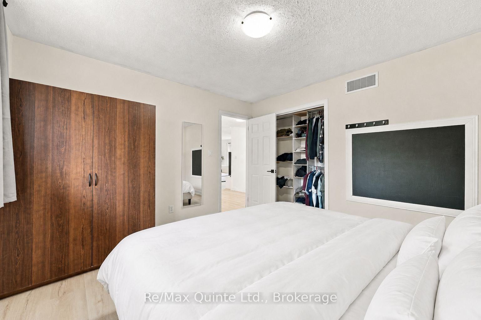 54 Bentinck Street • Quinte West, ON photo 27