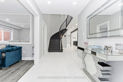 212 Wedgewood Drive • Cambridge, ON photo 5