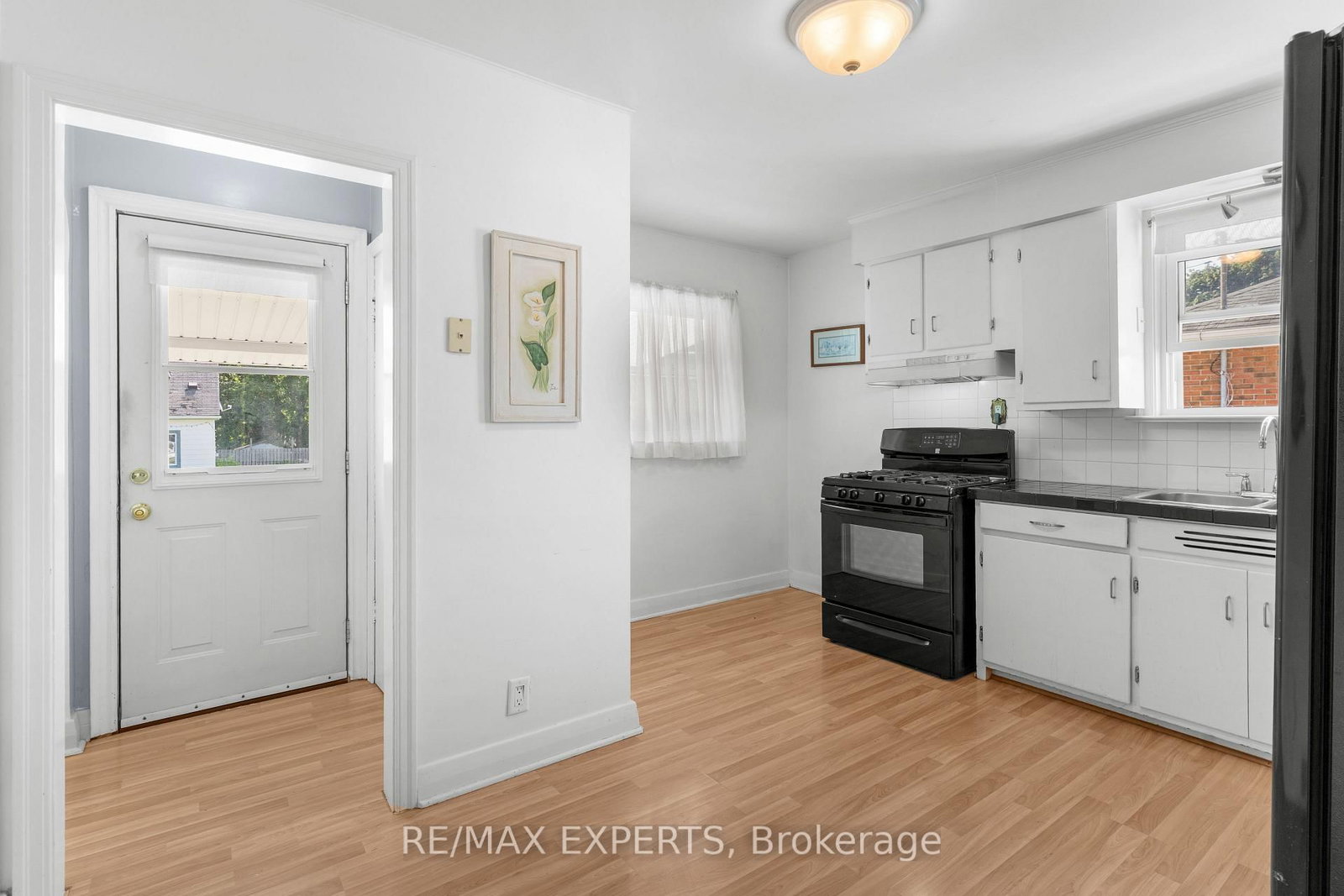 5583 Hillsdale Avenue • Niagara Falls, ON photo 9