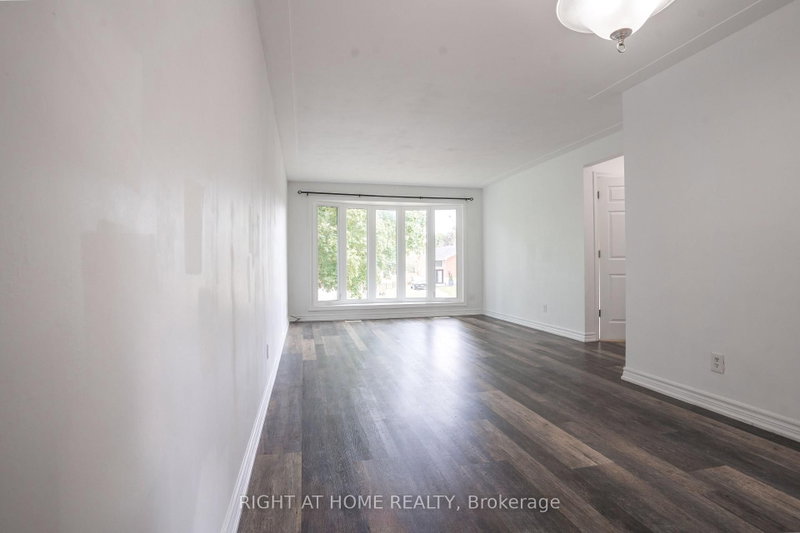 Upper - 695 Glen Forrest Boulevard
