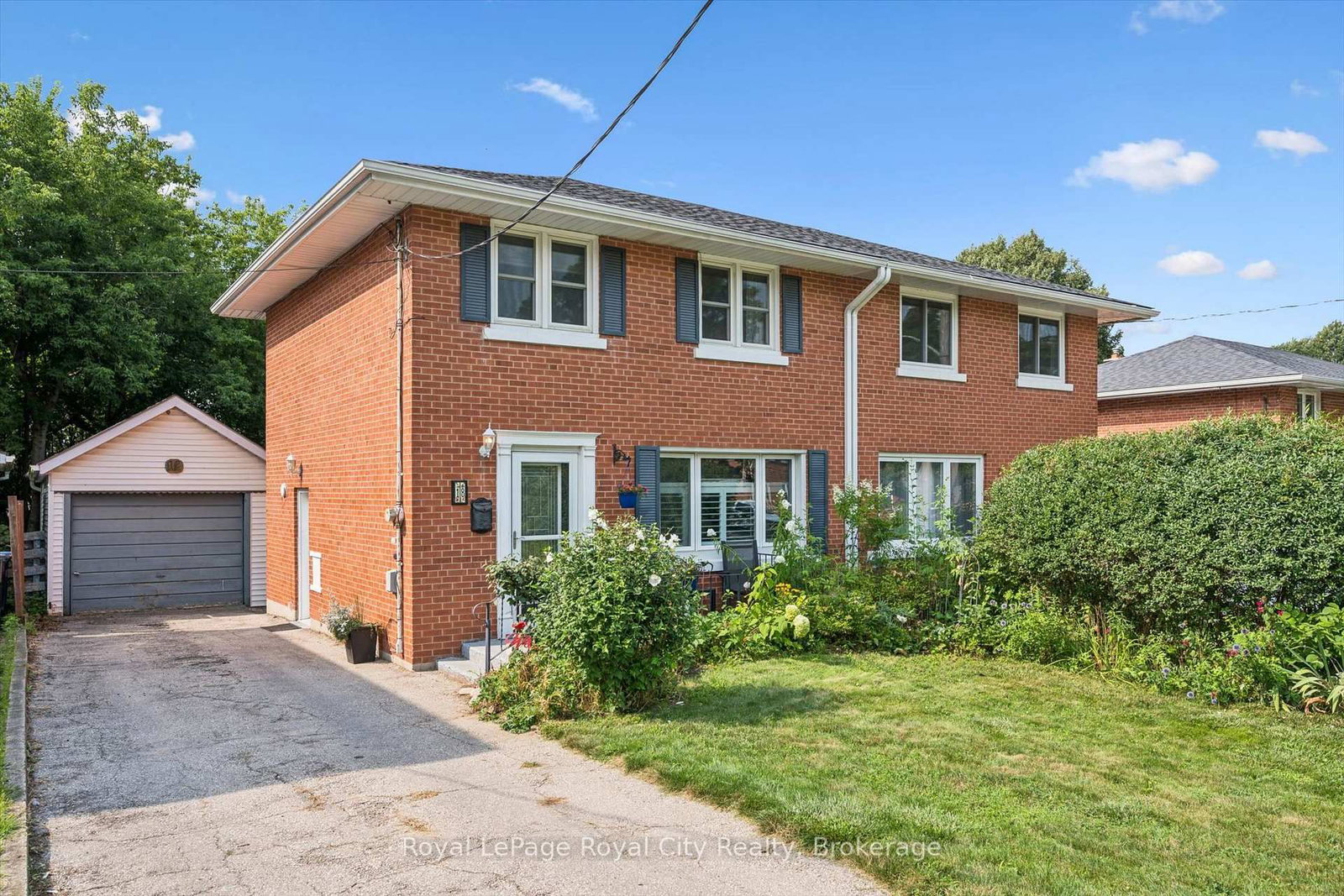 18 June Avenue • Guelph, ON photo 2