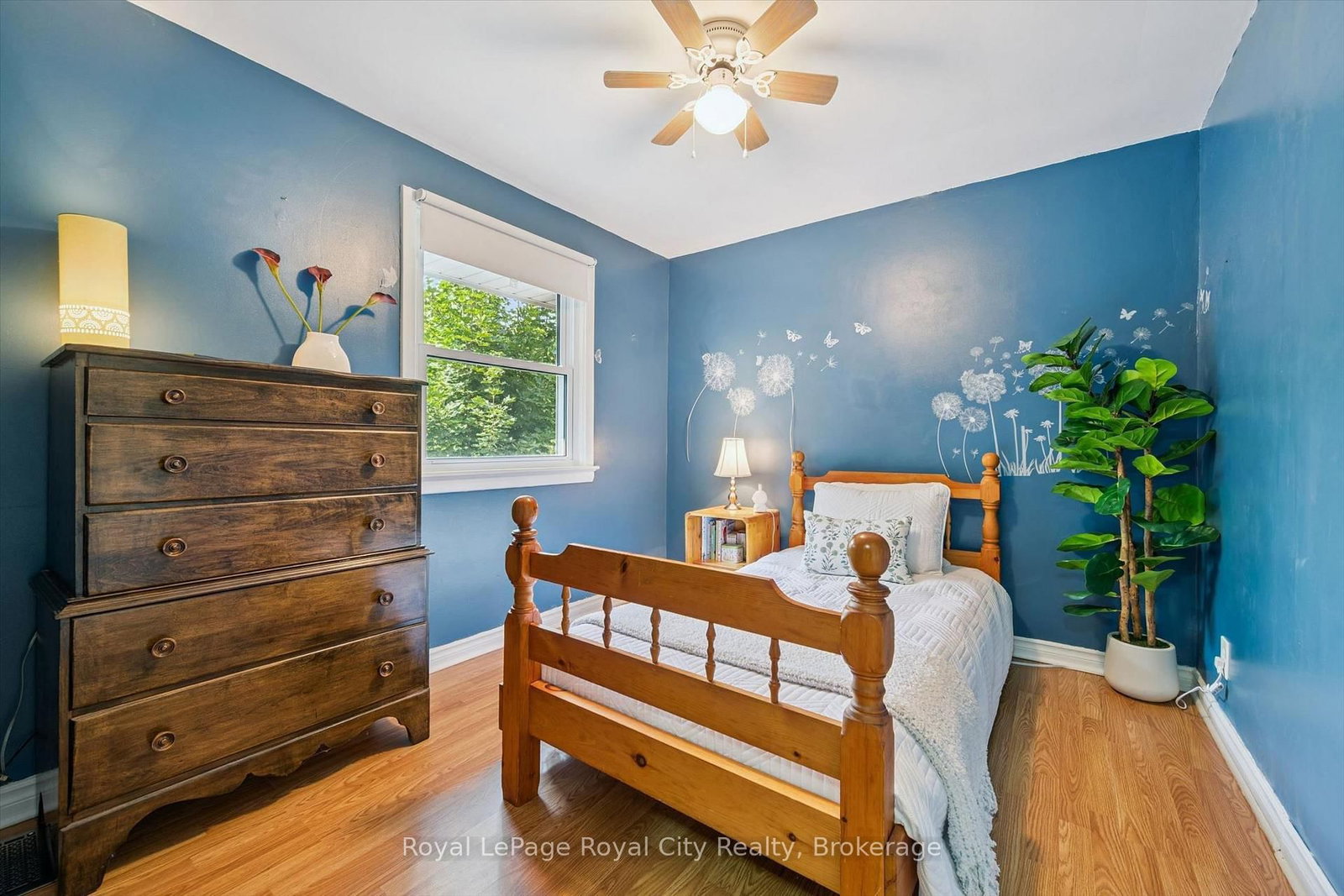 18 June Avenue • Guelph, ON photo 26