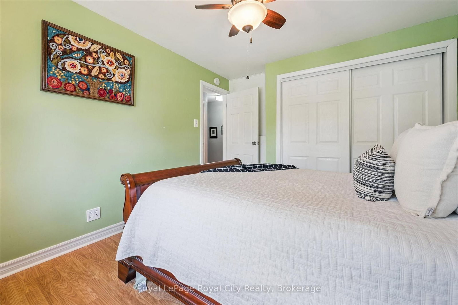 18 June Avenue • Guelph, ON photo 31